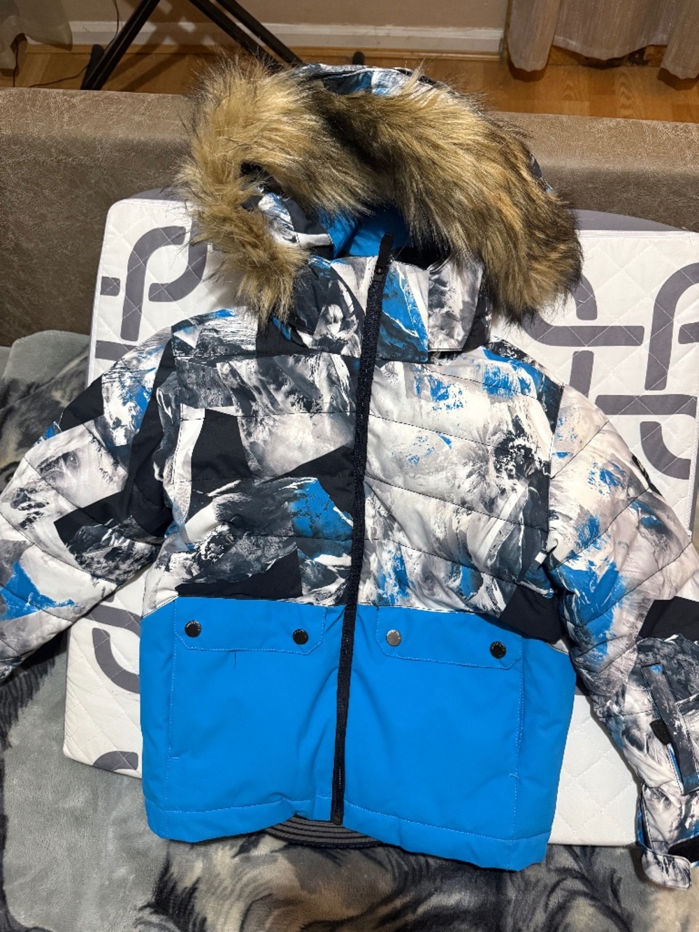Kids 6-7 winter/ski jacket
